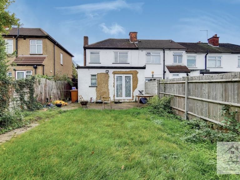 AJ Home Solutions Buying, Selling & Renting properties in Rayners